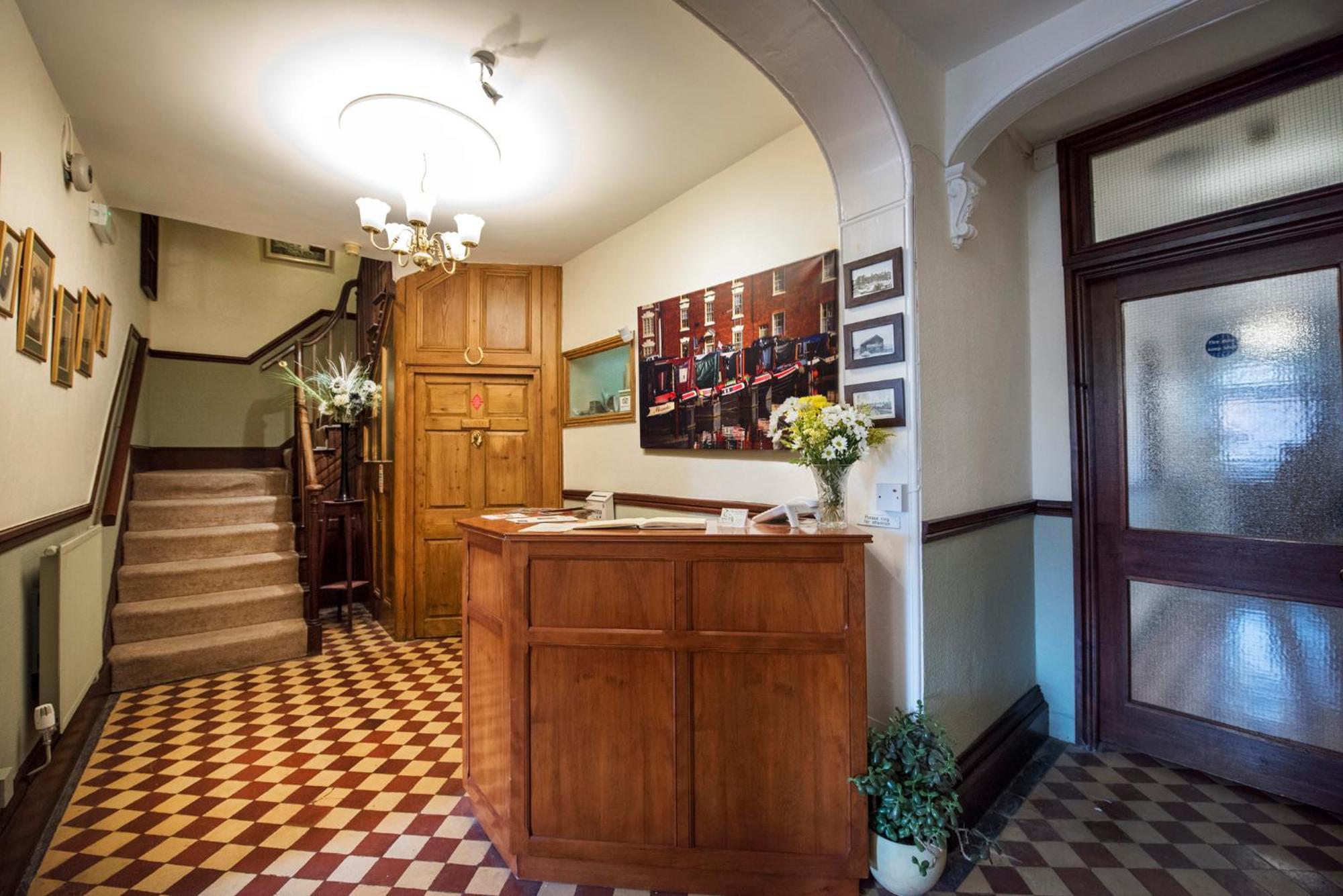 Baldwin House Hotel Stourport Kültér fotó